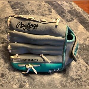 Rawlings Players Series youth baseball/softball glove, model PL11GMP (11-inch)
